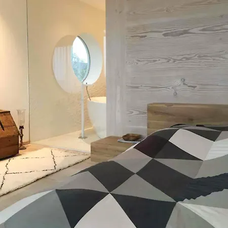 بيت للعطل Architectural Pearl With Ocean View In *