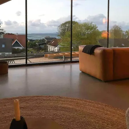 بيت للعطل Architectural Pearl With Ocean View In *